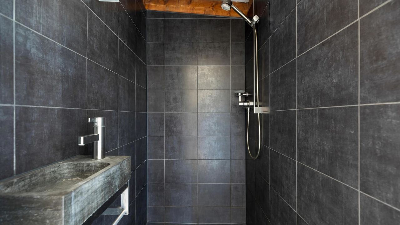 BathRoom BathRoom